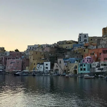 Da Rossana Procida